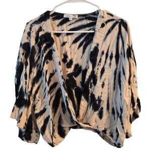YOUNG FABULOUS AND BROKE TIA TIE-DYE CROPPED KIMONO TOP. SIZE MEDIUM.